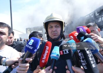 FHN: Lökbatanda anbarda yanğınla bağlı araşdırma aparılır, xəsarət alan yoxdur