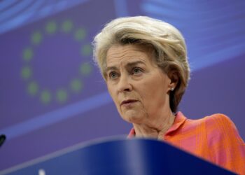 Leyen Aİ rəsmilərinin narazılığına səbəb olur