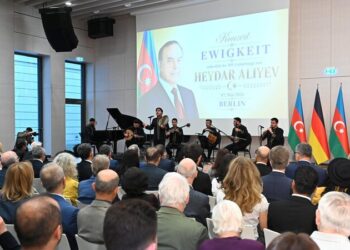 Soydaşlarımız Heydər Əliyevin 103-cü ildönümünü silsilə tədbirlərlə qeyd etdilər