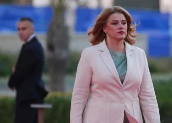 Latviyanın baş naziri istefa verib