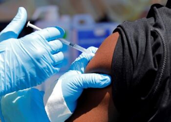 ÜST-dən Ebola xəbərdarlığı: Vaksinin hazırlanması doqquz ay çəkə bilər