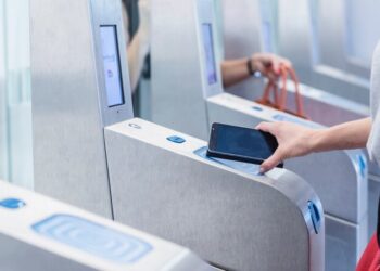 Ötən ay metrodan 20 milyondan çox sərnişin istifadə edib