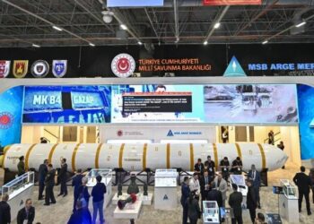 Türkiyə indiyə qədər istehsal etdiyi ən böyük raketi nümayiş etdirdi