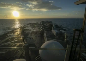 ABŞ Oman körfəzində İrana məxsus tankerdə axtarış aparıb