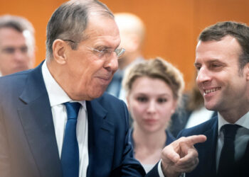 “Makron ikiüzlüdür” – Lavrov