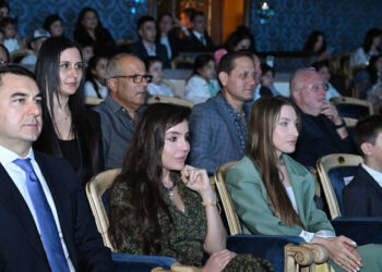 Akademik Musiqili Teatrda “Balaca şahzadə” tamaşası nümayiş olundu