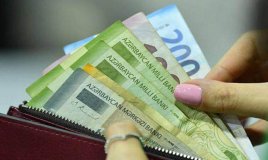 Müəllimlərin orta aylıq maaşı 1145 manat oldu