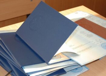 Universitetlərdə diplomlar bu ildən elektron veriləcək