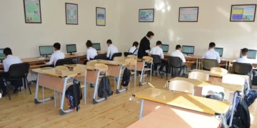 DİM: Ortastatistik məzun təhsil proqramının 40–77%-ni mənimsəmir