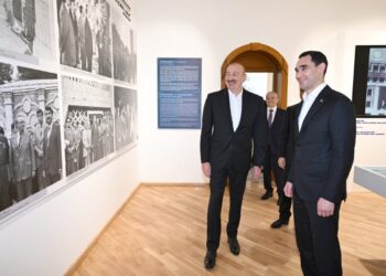 Azərbaycan və Türkmənistan prezidentləri Şuşada “Heydər Əliyev və Qarabağ” sərgisi ilə tanış olublar