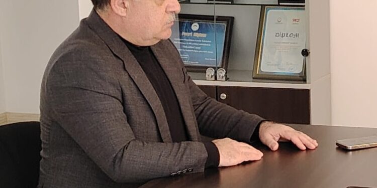 “MEQAPLUS MMC”-dən şikayət: “Mənə olan borc elə 130000 manatdır”