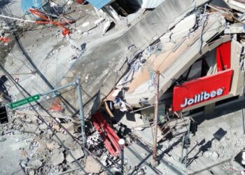 Filippinin Mindanao bölgəsində 7,8 bal gücündə zəlzələ baş verib