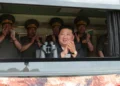 Şimali Koreya lideri Kim yeni silahların sınaqlarını izləyib
