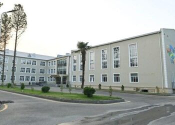 Azərbaycan bu ölkədə 10 məktəb tikəcək