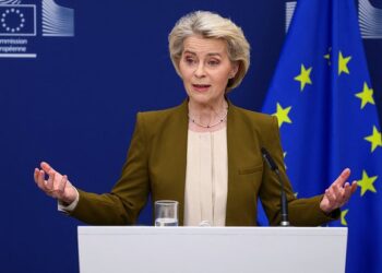 Leyen ukraynalı qaçqınların Aİ-yə qəbulunu məhdudlaşdırmaq istəyir