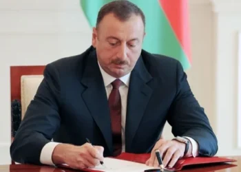 Prezident Ukrayna ilə bağlı bu qanunu təsdiqlədi