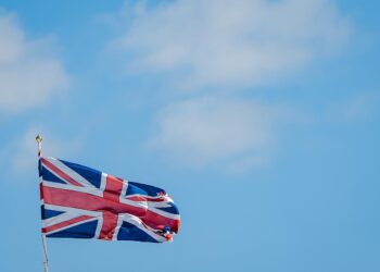 Aİ Böyük Britaniyaya Ukrayna üçün silah istehsalı sifarişlərində iştirak icazəsi verdi