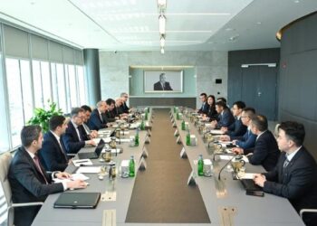Azərbaycan və Çin su ehtiyatlarının idarə olunmasını müzakirə edib