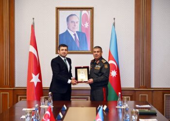 Zakir Həsənov Selçuk Bayraktarın rəhbərlik etdiyi nümayəndə heyəti ilə görüşüb