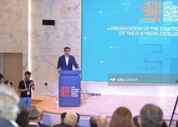 Hikmət Hacıyev: D-8 Media Mükəmməllik Mərkəzi təşəbbüsü artıq nəticə verir