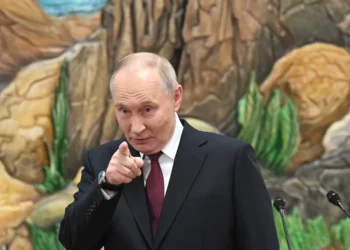 Putinin reytinqi aşağı düşüb – SORĞU