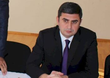 Xəzər icra başçısı Elşən Salahovun etinasızlığı ilə üzləşən şəhid atası Prezidentdən kömək istəyir