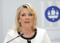 Zaxarova Sandunu Moldovanın kimliyini məhv etməkdə günahlandırır