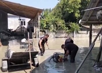 FHN: Balakən və Ağstafada su dolmuş ərazilərdə təhlükəsizlik tədbirləri davam etdirilir – VİDEO