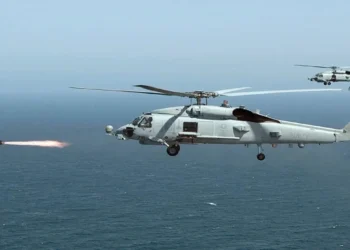 ABŞ helikopteri Ərəbistan dənizinə təcili eniş etdi: 1 itkin düşdü