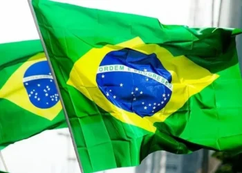 Braziliya Argentinadakı səfirini geri çağırdı