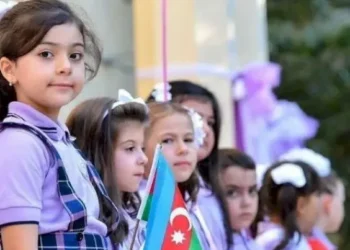 Məktəbli formaları pulsuz veriləcək?