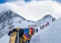 Pakistanda qar uçqunu nəticəsində 10 alpinist itkin düşüb