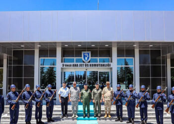 Azərbaycan HHQ komandanı Türkiyədə səfərdədir