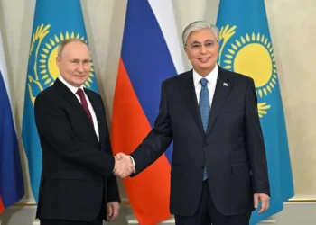 Putin Tokayevlə görüşüb