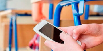 Bugünkü imtahanda 12 nəfərdə telefon aşkarlandı