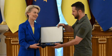 Zelenski Leyen “Avropa” ordeni ilə təltif etdi