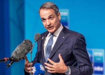 Mitsotakis Ankarada “Münasibətlərin inkişafı”mesajını göndərdi