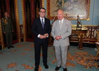 Böyük Britaniyanın yeni Baş naziri Endi Bernem oldu