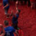 İspaniyada “Tomatina” “döyüşü” zamanı 150 ton pomidor istifadə olunub