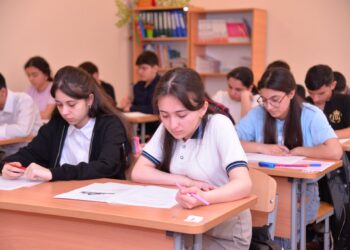 Azərbaycan dili nəticələrinə görə öndə olan bölgələr – SİYAHI