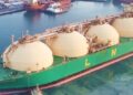 Reuters: Venesuela limanlarında tankerlər 30 günə qədər növbə gözləyir