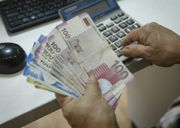 Bu il dövlət büdcəsinə 11,5 mlrd. manata yaxın vergi daxil olub