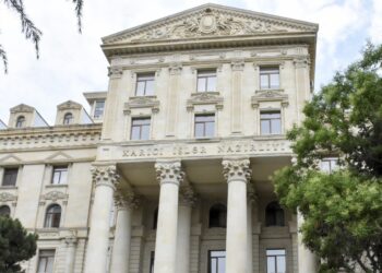 XİN Rusiyada Azərbaycan səfirliyinin qonaq evi qarşısındakı təxribatı pisləyib, Moskvaya çağırış edib