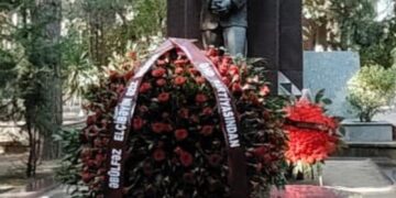 ƏHD Partiyası Əbülfəz Elçibəyin məzarını ziyarət edib