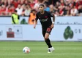 “Bayer 04″ün futbolçusu Ezekiel Palasios karyerasını İngiltərədə davam etdirə bilər