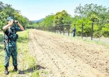 DSX: Girişi qadağan olan 31 nəfərin ölkəyə daxil olmasının qarşısı alınıb