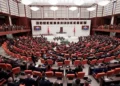 Türkiyədə 18 saatlıq müzakirədən sonra PKK ilə bağlı qanun təsdiqləndi