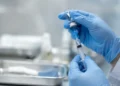 Qazaxıstanda xərçəng əleyhinə yerli dərmanın klinik sınaqları keçirilir