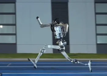 Robot Olimpiadasında şok mənzərə! İki yerə bölündü