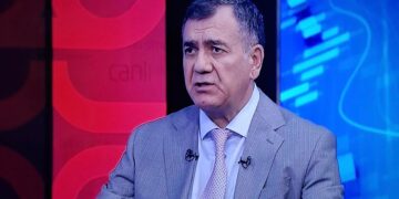 “Ukraynanı təslimçi sülhə məcbur etmək istəyirlər” – Qüdrət Həsənquliyev